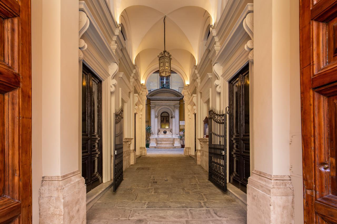 Decharme Apartment With Terrace In Monti Рим Экстерьер фото