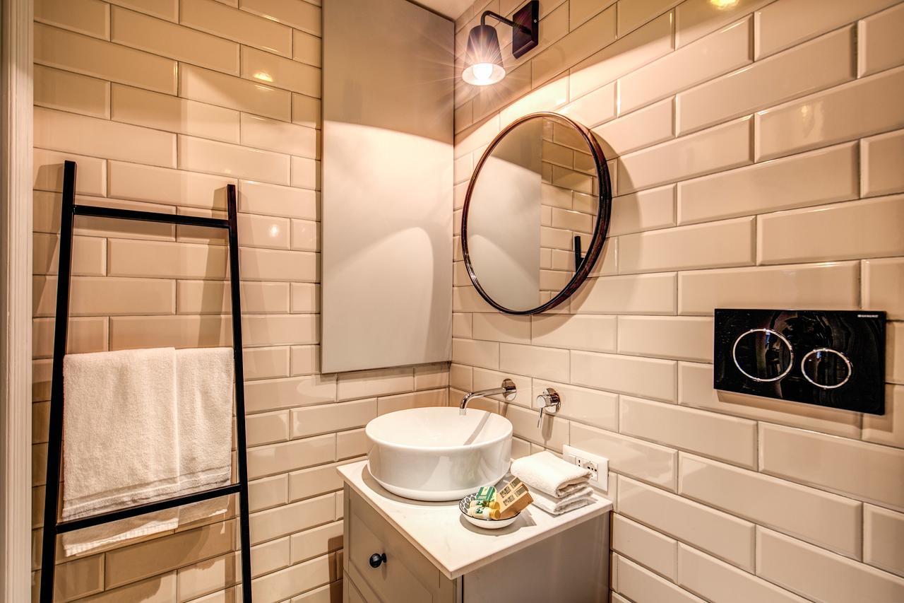 Decharme Apartment With Terrace In Monti Рим Экстерьер фото